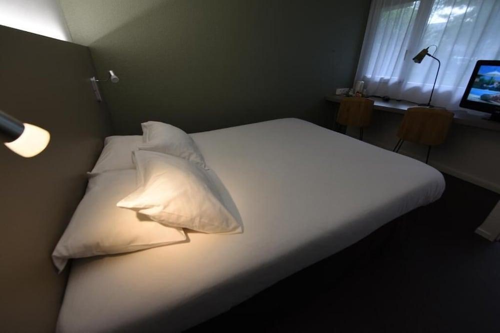 Campanile Annecy ~ Metz-Tessy Hotel Ngoại thất bức ảnh