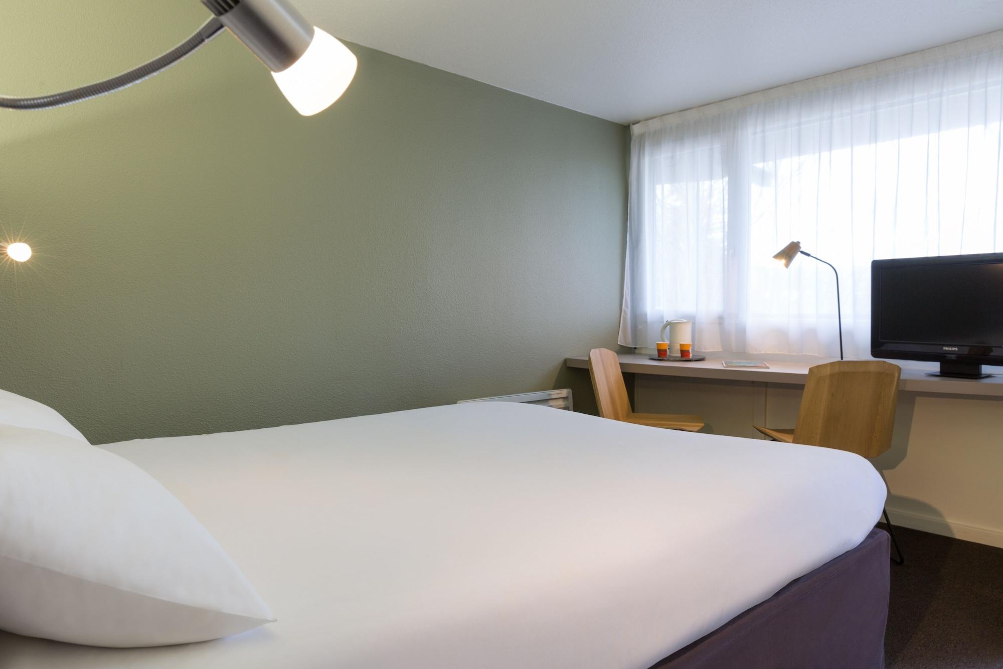 Campanile Annecy ~ Metz-Tessy Hotel Ngoại thất bức ảnh
