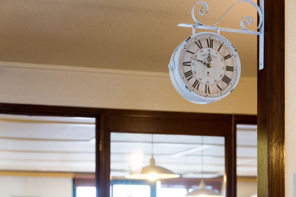 Campanile Annecy ~ Metz-Tessy Hotel Ngoại thất bức ảnh