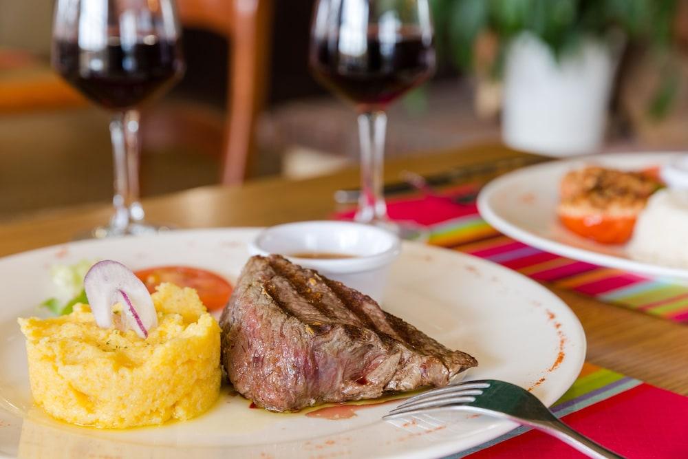 Campanile Annecy ~ Metz-Tessy Hotel Ngoại thất bức ảnh