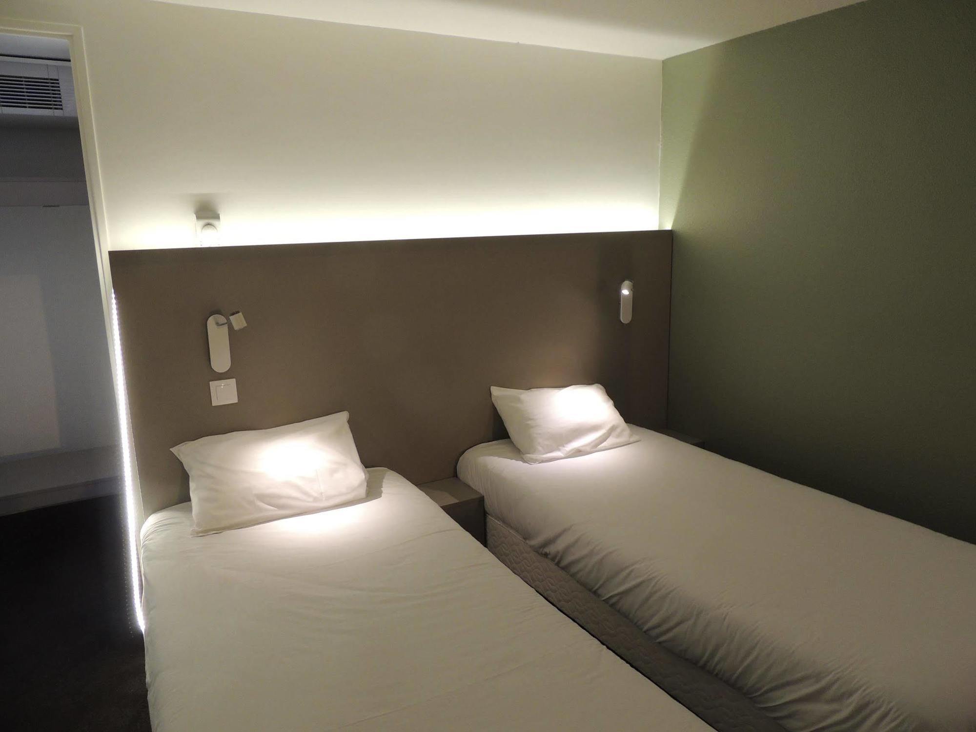 Campanile Annecy ~ Metz-Tessy Hotel Ngoại thất bức ảnh