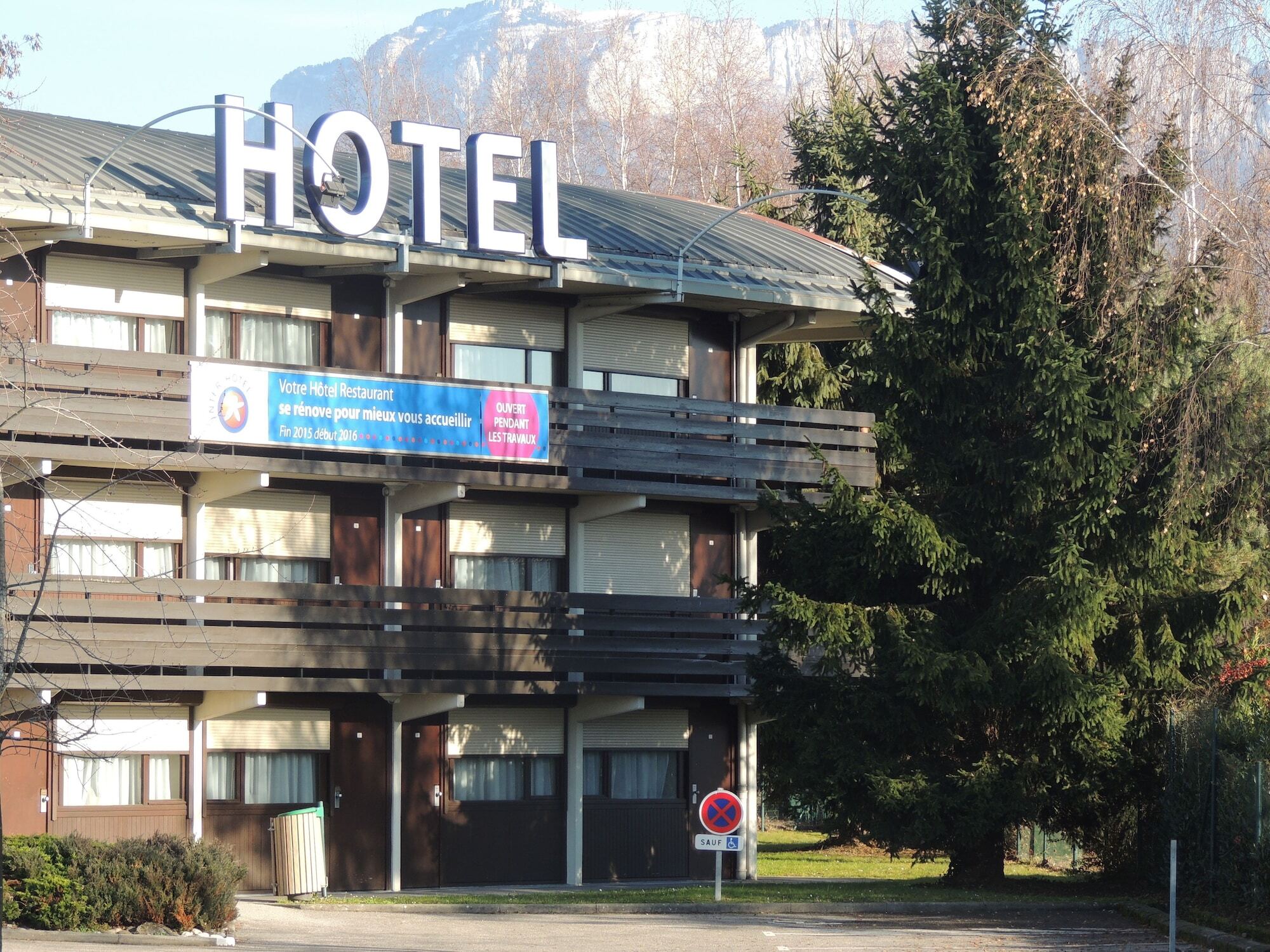 Campanile Annecy ~ Metz-Tessy Hotel Ngoại thất bức ảnh